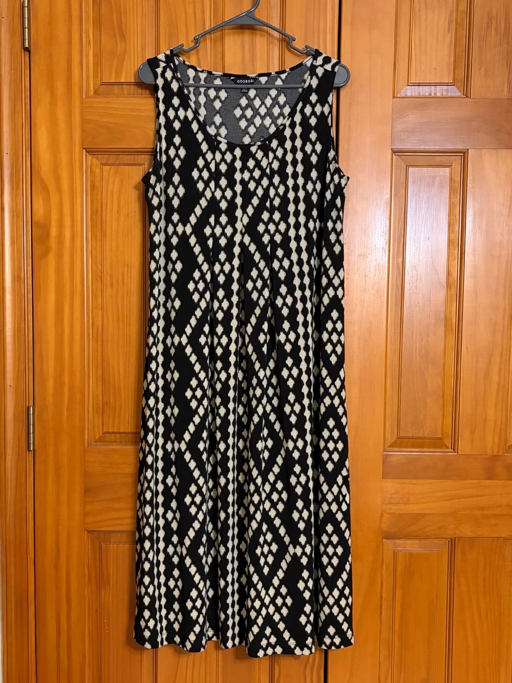Women’s Sz Large George Black & Cream Geometric Sleeveless Maxi Dress
